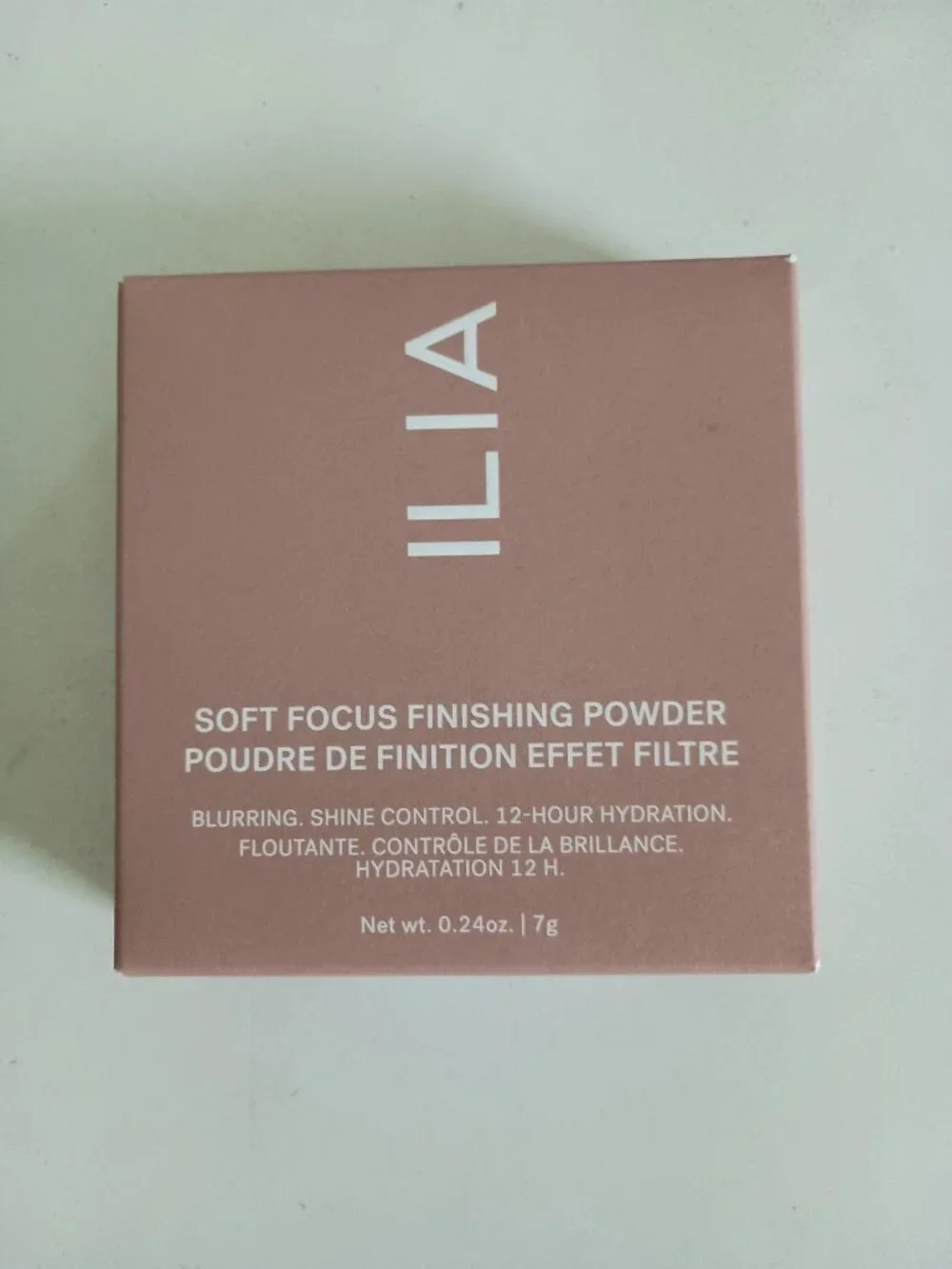NWT Ilia Soft Focus Finishing Powder shine control 12hr hydration